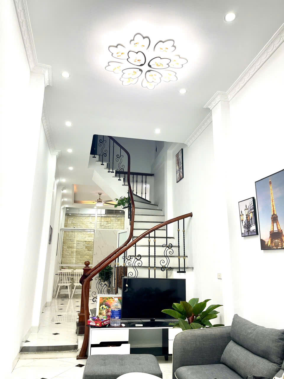 Cho thuê nhà nguyên căn phố Khương Trung, Thanh Xuân 3 tầng x 41m2, 3 ngủ, 14 Triệu/th - Ảnh 1